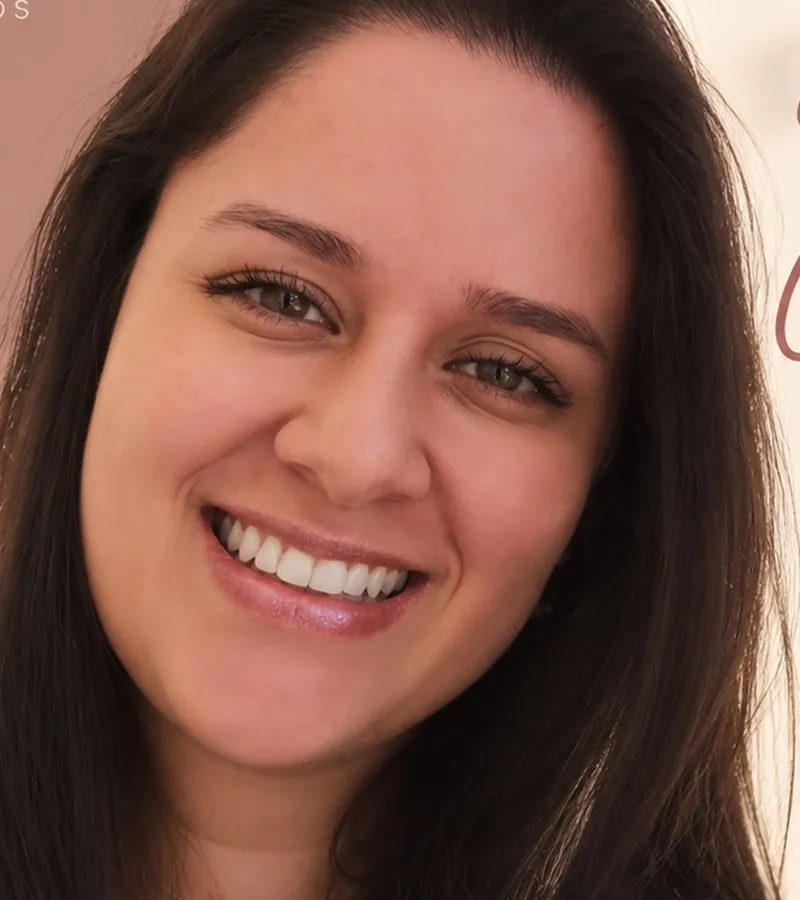 Julia, consultora de beleza em São Paulo
